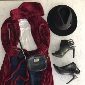 📍SOLD📍Red trench sweater cardigan 💋